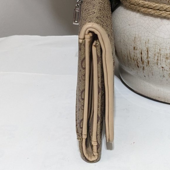 GUESS Women's Wristlet wallet Brown - Picture 3 of 12